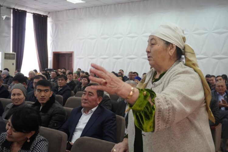 ДЕПУТАТТАР ШАРДАРА АУДАНЫНЫҢ ХАЛҚЫМЕН КЕЗДЕСТІ