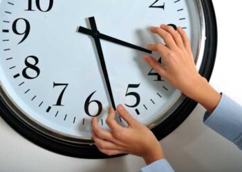 УАҚЫТ БЕЛДЕУІНІҢ ӨЗГЕРУІ ДЕНСАУЛЫҚҚА ҚАЛАЙ ӘСЕР ЕТЕДІ?