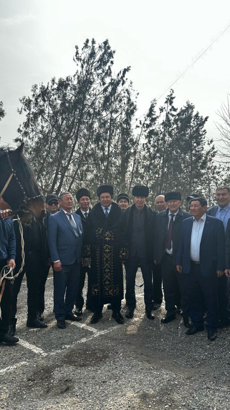 “АРДА АЗАМАТ, ҚАРЫМДЫ ҚАЛАМГЕРМЕН КЕЗДЕСУ”