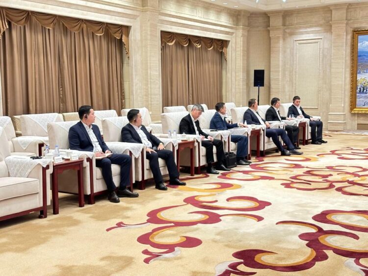 ҚАЗАҚСТАН МЕН ШҰАА САУДА ЫНТЫМАҚТАСТЫҚТЫ КЕҢЕЙТУГЕ КЕЛІСТІ