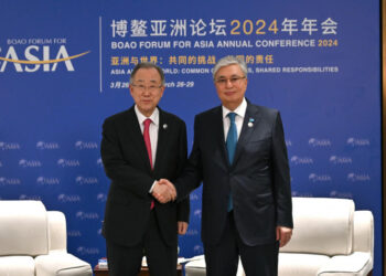 ҚАСЫМ-ЖОМАРТ ТОҚАЕВ ПАН ГИ МУНМЕН КЕЗДЕСТІ