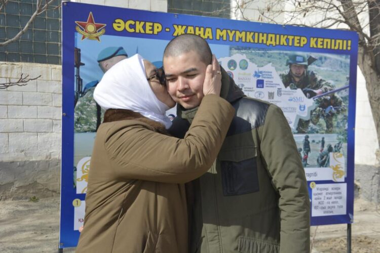 АҚТАУДА КӨКТЕМГІ ӘСКЕРГЕ ШАҚЫРУ НАУҚАНЫ ӨТІП ЖАТЫР