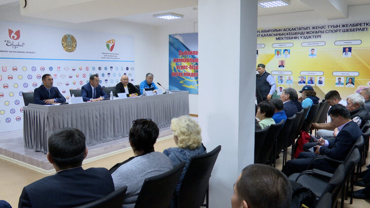 ЖАС САРБАЗДАР ӘСКЕРГЕ АТТАНДЫ