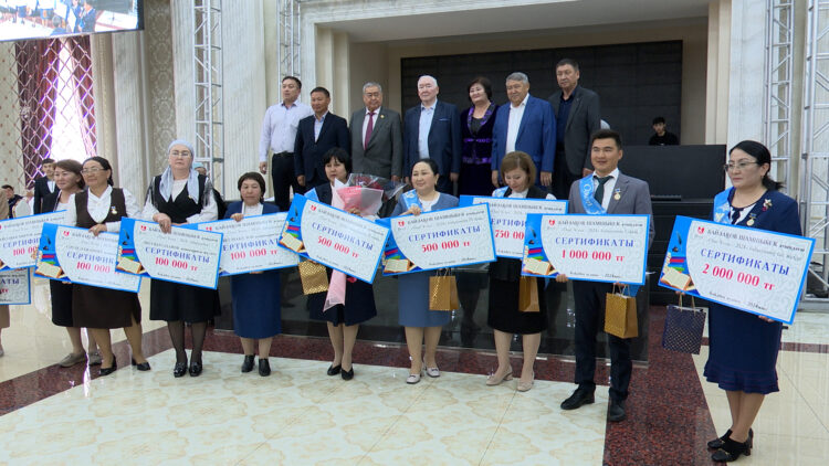 ЖАС САРБАЗДАР ӘСКЕРГЕ АТТАНДЫ