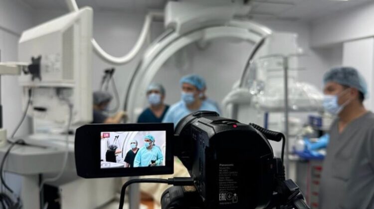 ЗАМАНАУИ ДИАГНОСТИКАЛЫҚ ЖӘНЕ ОПЕРАТИВТІ ЭНДОСКОПИЯНЫҢ МҮМКІНДІКТЕРІ