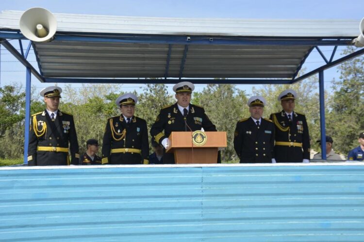 АҚТАУДА ӘСКЕРИ ТЕҢІЗШІЛЕР ӘСКЕРИ АНТ ҚАБЫЛДАДЫ