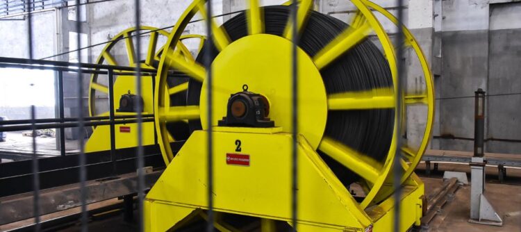 ҚАРАҒАНДЫЛЫҚ ЗАУЫТ ЖЫЛЫНА 30 МЫҢ ТОННА ӨНІМ ӨНДІРЕДІ