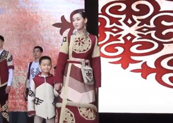 ЖАС ДИЗАЙНЕРЛЕР МЕН СӘНГЕРЛЕР ДЕФИЛЕ КӨРСЕТТІ