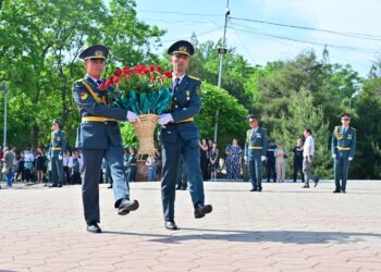 ЕР ЕСІМІ-ЕЛ ЕСІНДЕ