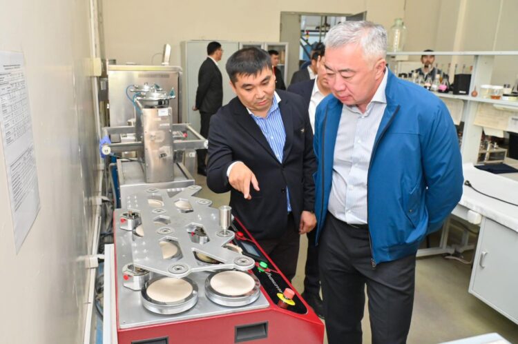 ВИЦЕ-ПРЕМЬЕР ШЫМКЕНТ ҚАЛАСЫНЫҢ ІРІ ОТАНДЫҚ КӘСІПОРЫНДАРЫМЕН ТАНЫСТЫ