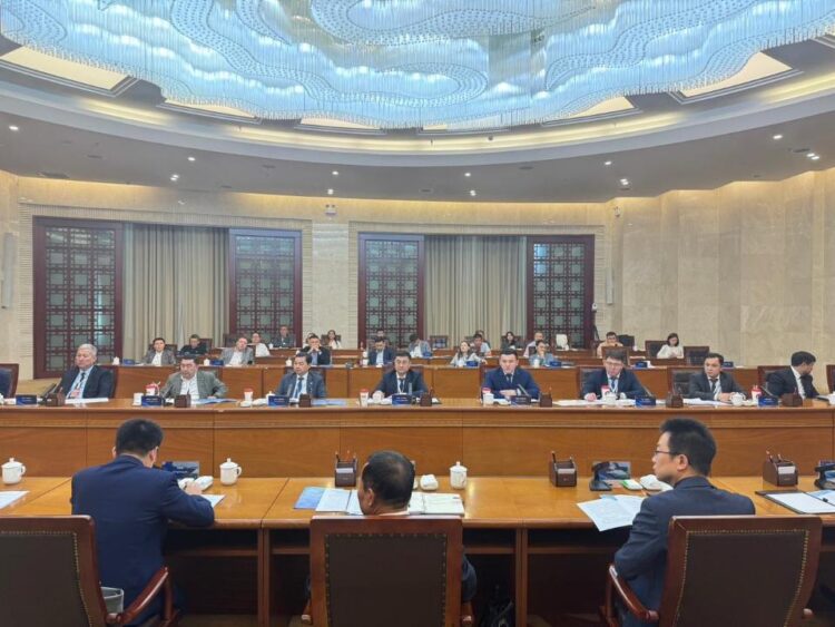 ҚАЗАҚСТАН МЕН ҚЫТАЙ АРАСЫНДАҒЫ ЖҮКТЕРДІ ТАСЫМАЛДАУ КӨЛЕМІ 28 МЛН ТОННАҒА ЖУЫҚ РЕКОРДТЫҚ КӨРСЕТКІШКЕ ЖЕТТІ