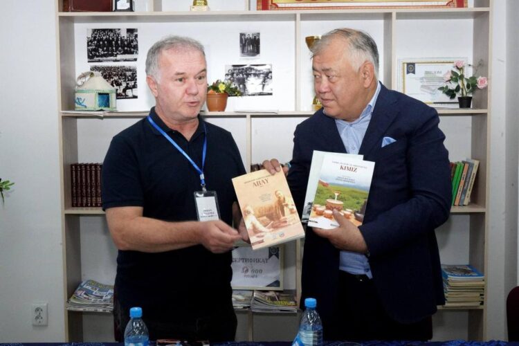 ТҮРКИЯЛЫҚ СТУДЕНТТЕР БӨКЕТОВ УНИВЕРСИТЕТІНДЕ ҚАЗАҚ ТІЛІН ҮЙРЕНУДЕ