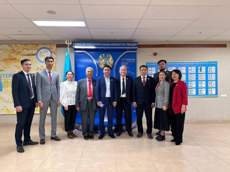 ҚАЗАҚСТАНДА МЕМЛЕКЕТТІК РӘМІЗДЕР КҮНІ АТАЛЫП ӨТУДЕ