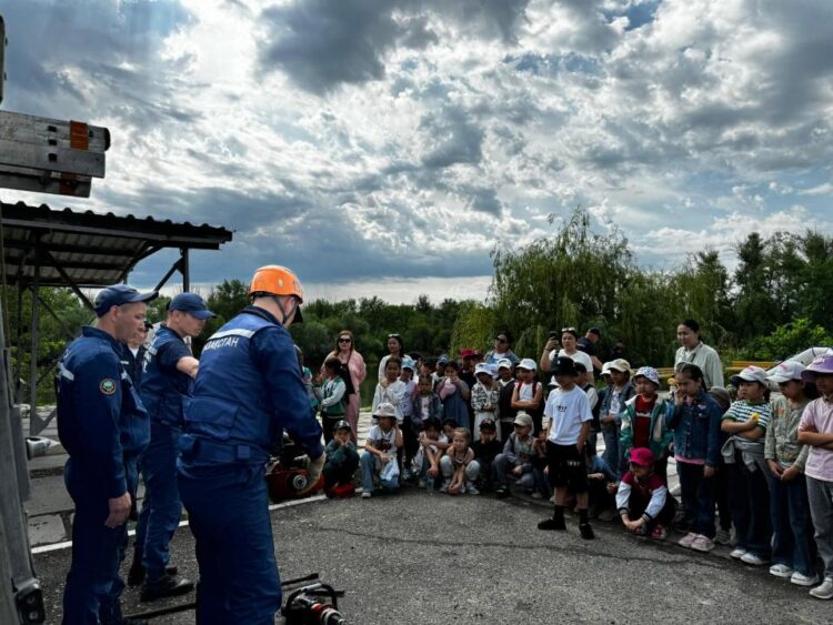 АШЫҚ АСПАН АСТЫНДАҒЫ ҚАУІПСІЗ БАЛАЛЫҚ ШАҚ
