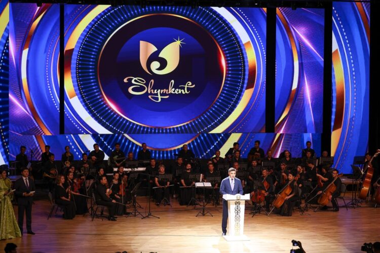 ҚАЛА КҮНІ ЖАҢА КОНГРЕСС ХОЛЛДА ТОЙЛАНДЫ