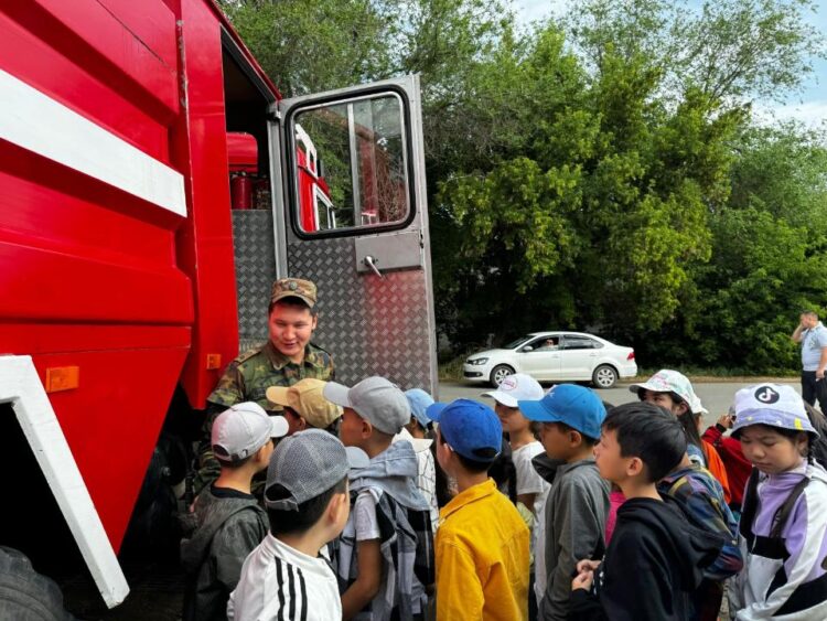 АШЫҚ АСПАН АСТЫНДАҒЫ ҚАУІПСІЗ БАЛАЛЫҚ ШАҚ