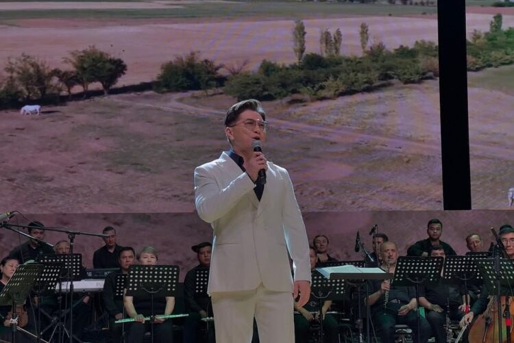 ҚАЛА КҮНІ ЖАҢА КОНГРЕСС ХОЛЛДА ТОЙЛАНДЫ