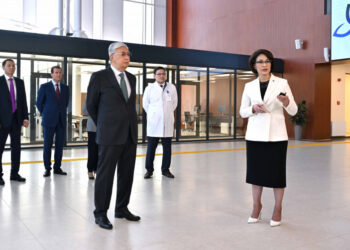 МЕМЛЕКЕТ БАСШЫСЫ  ҰЛТТЫҚ ҒЫЛЫМИ ОНКОЛОГИЯ ОРТАЛЫҒЫНЫҢ ЖАҢА КОРПУСЫН АРАЛАДЫ