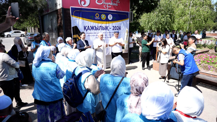 ҚАЖЫЛЫҚ САПАРҒА АТТАНДЫ