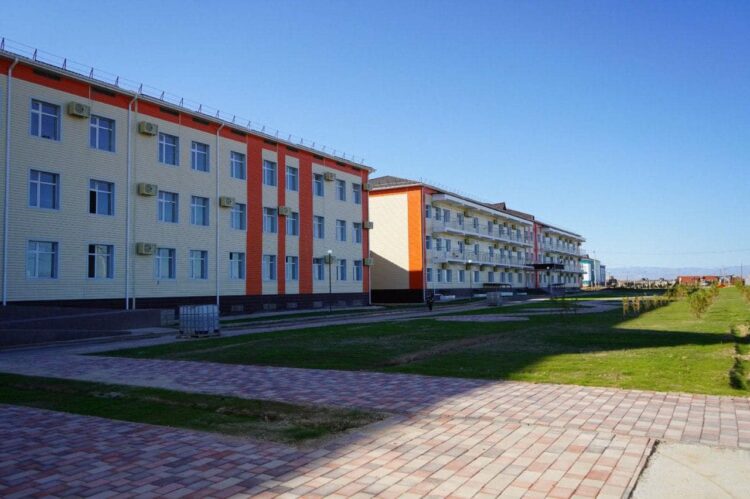 МӘЖІЛІСМЕНДЕР ОБЛЫСТАҒЫ МАҢЫЗДЫ НЫСАНДАРДЫ АРАЛАДЫ