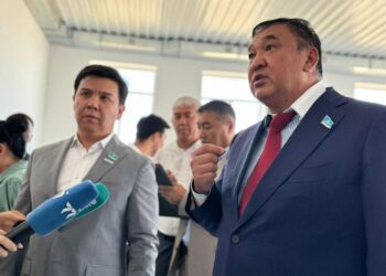 МӘЖІЛІСМЕНДЕР ОБЛЫСТАҒЫ МАҢЫЗДЫ НЫСАНДАРДЫ АРАЛАДЫ