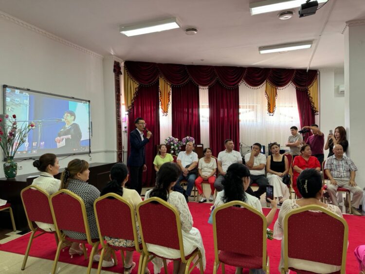 ҚАЗАҚТЫҢ ХАНБИБІСІ – 75 ЖАСТА!