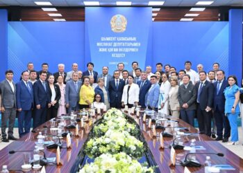 М.ӘШІМБАЕВ БАСТАҒАН СЕНАТОРЛАР МЕГАПОЛИСТЕ