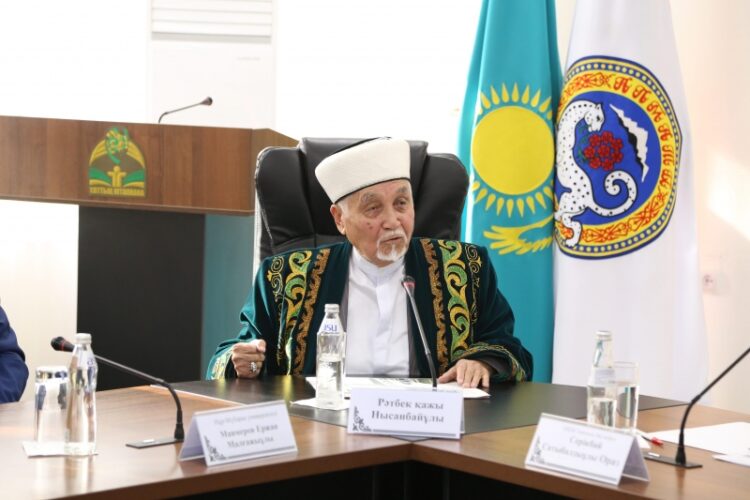 31 АЗАМАТ ТҮРКІСТАН ОБЛЫСЫНЫҢ «ҚҰРМЕТТІ АЗАМАТЫ» АТАНДЫ