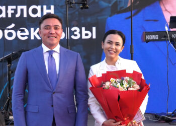 МЕГАПОЛИС МЭРІ ЖУРНАЛИСТЕРДІ ҚҰТТЫҚТАДЫ