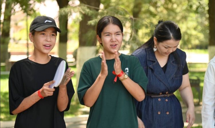 КРЕАТИВТІ ИНДУСТРИЯ ДАМЫП КЕЛЕДІ