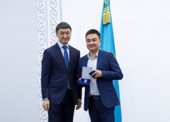 КЕНШІЛЕРДІҢ ЕҢБЕГІ МЕН КӨМІР ӨНЕРКӘСІБІНІҢ БОЛАШАҒЫ БАСТЫ НАЗАРДА