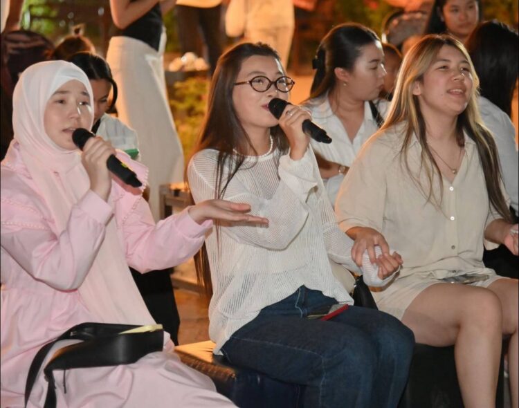 КРЕАТИВТІ ИНДУСТРИЯ ДАМЫП КЕЛЕДІ