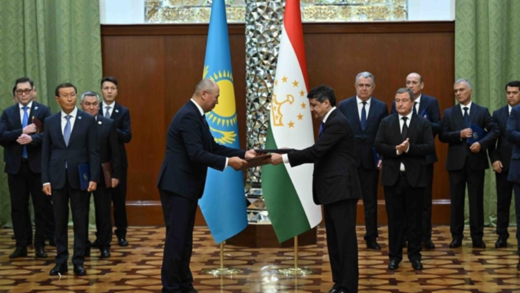 ӨНЕРКӘСІП ЖӘНЕ ҚҰРЫЛЫС САЛАСЫНДАҒЫ ЫНТЫМАҚТАСТЫҚ ТУРАЛЫ ЕКІ МЕМОРАНДУМҒА ҚОЛ ҚОЙЫЛДЫ