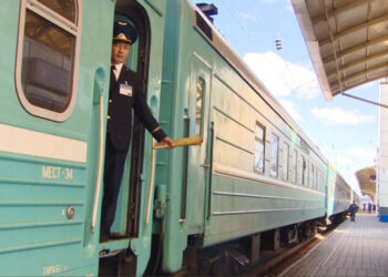 КӨЛІК ҚЫЗМЕТКЕРЛЕРІ КҮНІ