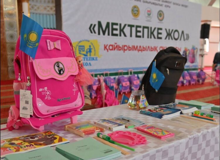 ЖАҢА КІТАПТЫҢ ТҰСАУЫ КЕСІЛДІ