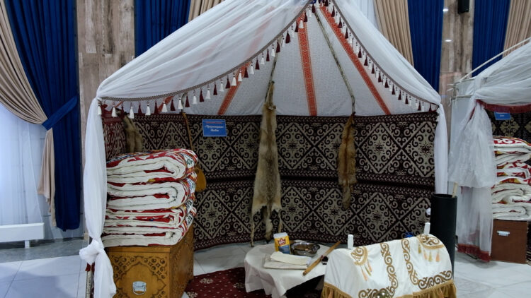 ДӘСТҮРДІ ДӘРІПТЕГЕН БІРЕГЕЙ ОРТАЛЫҚ