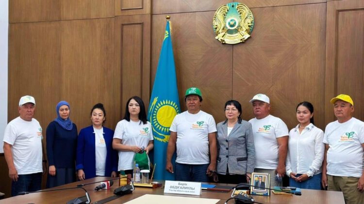 МЕГАПОЛИСТІҢ ӘКІМІ МЕН БАҚ ӨКІЛДЕРІ ЭКО АКЦИЯ ӨТКІЗДІ