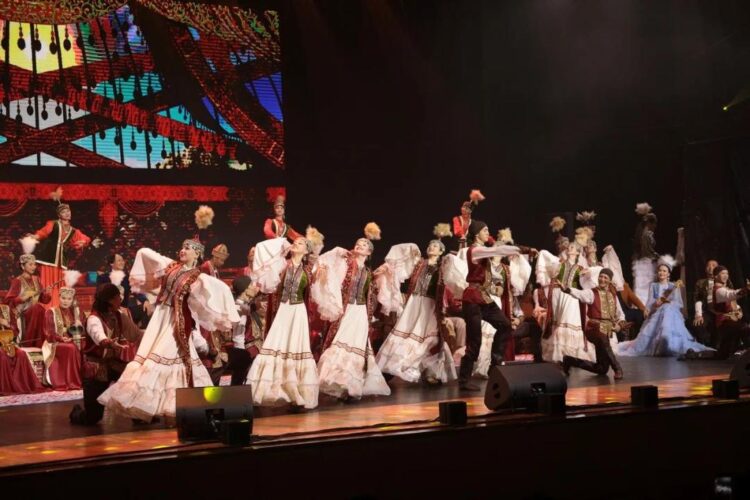 ҚАЗАҚКОНЦЕРТТЕ «БІЗДІҢ ЖӘРМЕҢКЕ» ҰЛТТЫҚ ӨНЕР МЕРЕКЕСІ ӨТТІ