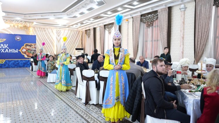 ӘКІММЕН КЕЗДЕСУДЕ ҚОЗҒАЛҒАН ӨЗЕКТІ МӘСЕЛЕЛЕР