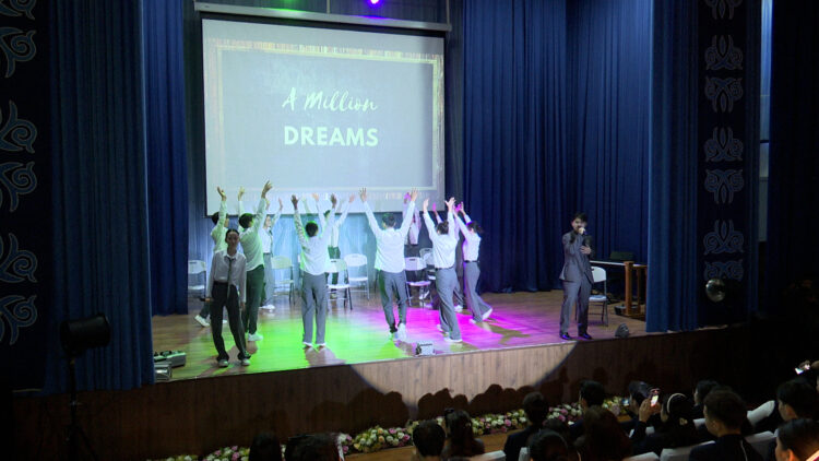 «MILLION DREAMS» АРТ-ФЕСИВАЛІ ӨТТІ