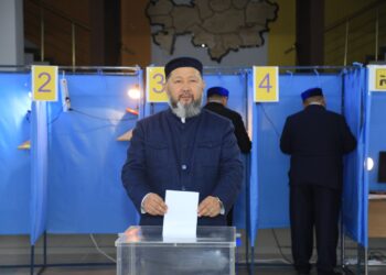 БАС МҮФТИ ШЫМКЕНТТЕ ДАУЫС БЕРІП, ӨЗ ТАҢДАУЫН ЖАСАДЫ