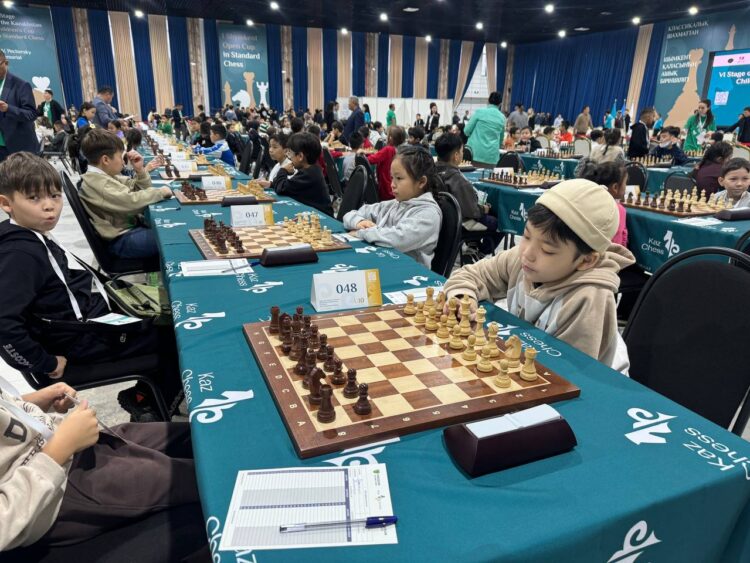 ЖАСТАР АРАСЫНДА ШАХМАТТАН АШЫҚ КУБОК БАСТАЛДЫ