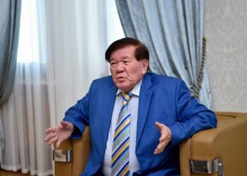 МҰХТАР ШАХАНОВПЕН КЕЗДЕСУ ӨТТІ