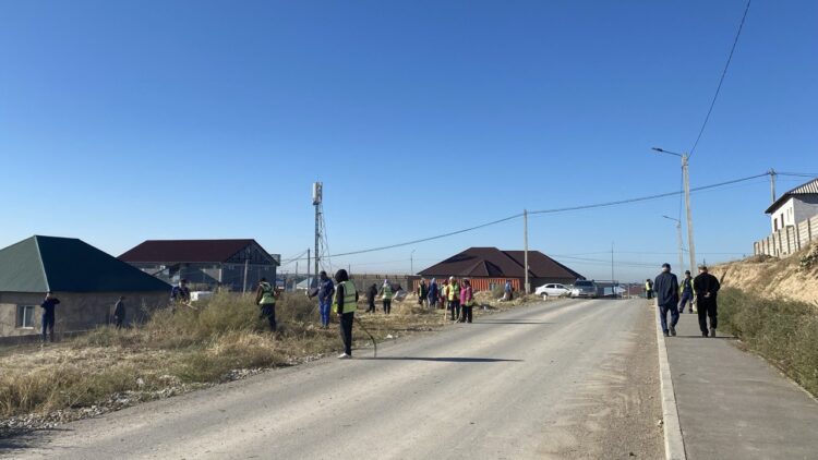 ЕРЕКШЕ АДАМДАРДЫҢ ҚОЛӨНЕР БҰЙЫМДАРЫ