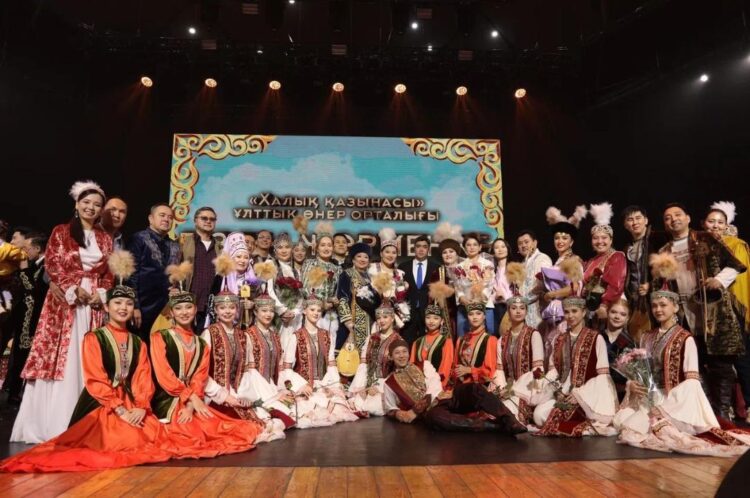 ҚАЗАҚКОНЦЕРТТЕ «БІЗДІҢ ЖӘРМЕҢКЕ» ҰЛТТЫҚ ӨНЕР МЕРЕКЕСІ ӨТТІ