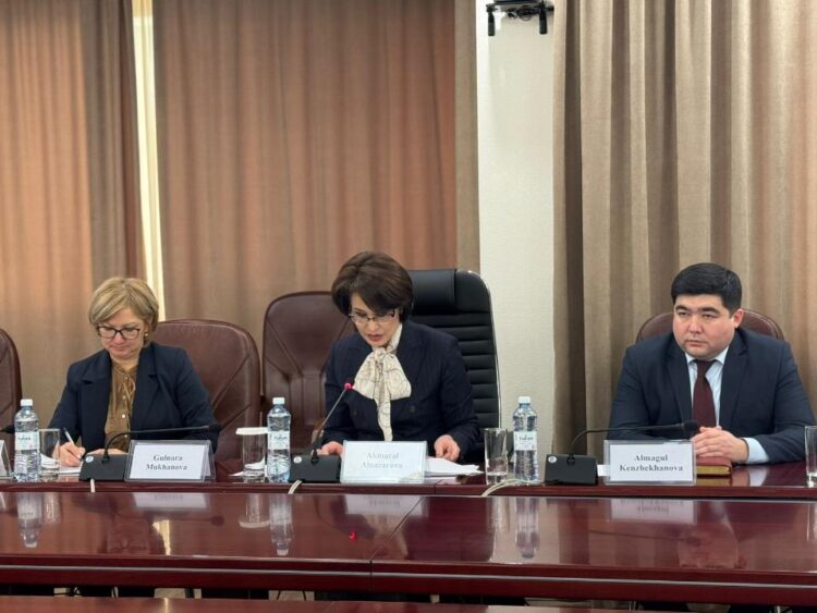 ДЕНСАУЛЫҚ САҚТАУ МИНИСТРЛІГІНІҢ БАСШЫСЫ МЕН ВЕНГРИЯ ЕЛШІСІ ЕКІЖАҚТЫ ЫНТЫМАҚТАСТЫҚ МӘСЕЛЕЛЕРІН ТАЛҚЫЛАДЫ