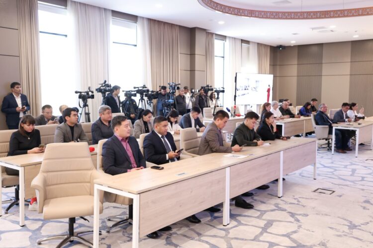 АҒЫМДАҒЫ ЖЫЛДЫҢ 10 АЙЫ САРАЛАНДЫ