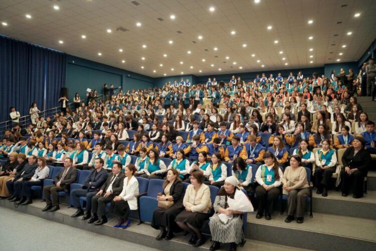 АУЫЛ МЕКТЕПТЕРІ ОҚУШЫЛАРЫНА АРНАЛҒАН РЕСПУБЛИКАЛЫҚ ОЛИМПИАДА ЖЕҢІМПАЗДАРЫ АНЫҚТАЛДЫ