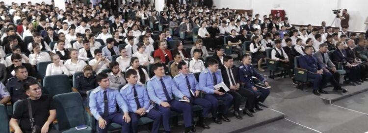 ЖАТ ҚЫЛЫҚ ЖАРҒА ЖЫҒАР