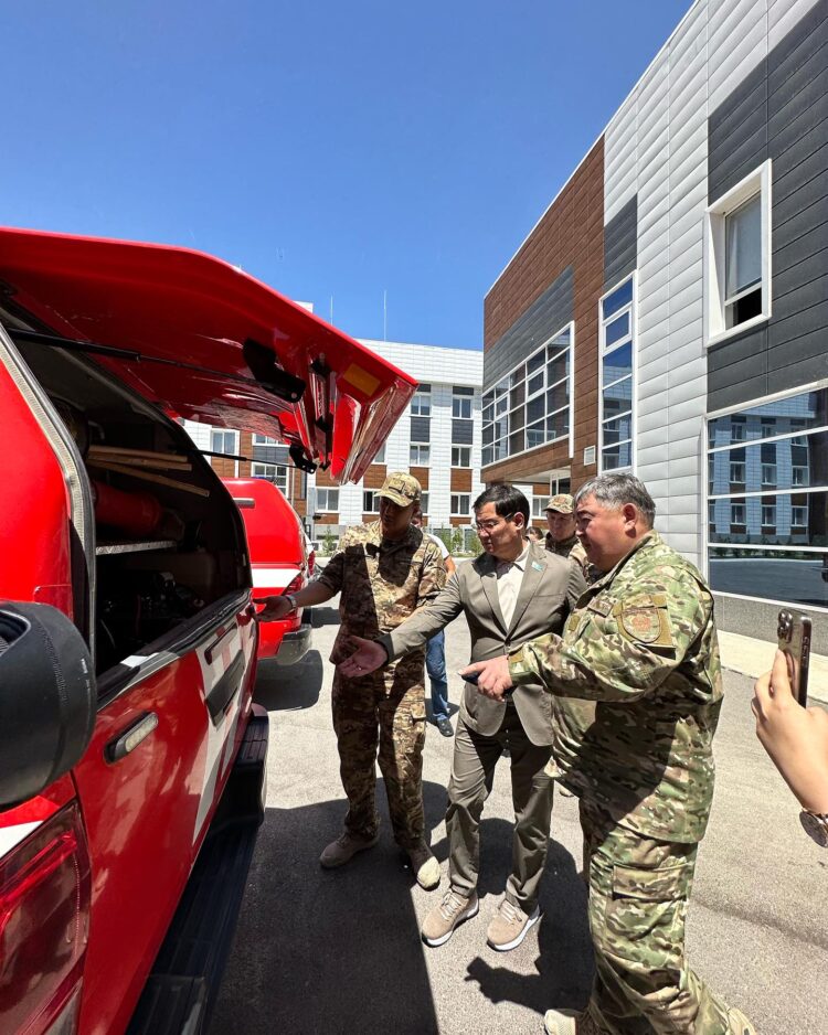 МӘЖІЛІСМЕН ТӨТЕНШЕ ЖАҒДАЙЛАР САЛАСЫНДАҒЫ МӘСЕЛЕЛЕРГЕ НАЗАР АУДАРДЫ